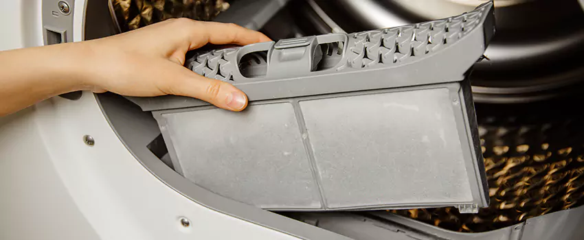 Signs Of A Clogged Dryer Lint Trap in Shelbyville, Tennessee